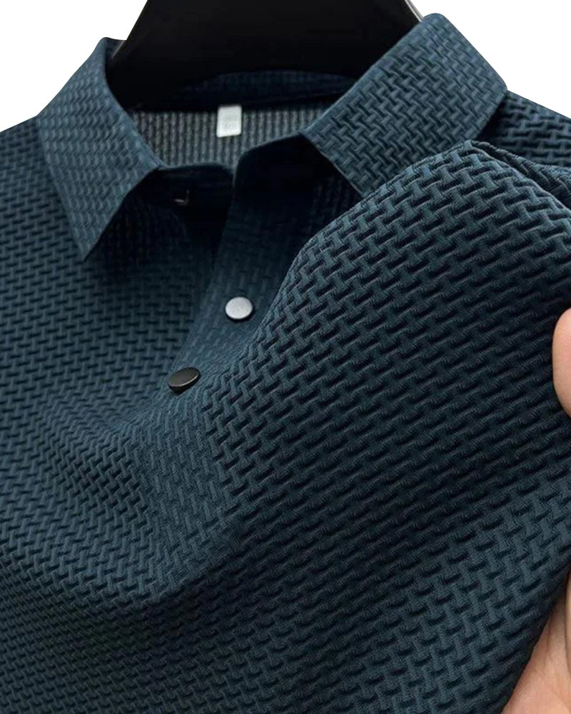 Majestätisches Seidenpolo – knitterfrei